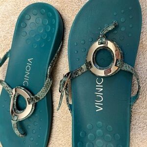 Vionic Turquoise Sandals with Metallic Rings 8wide